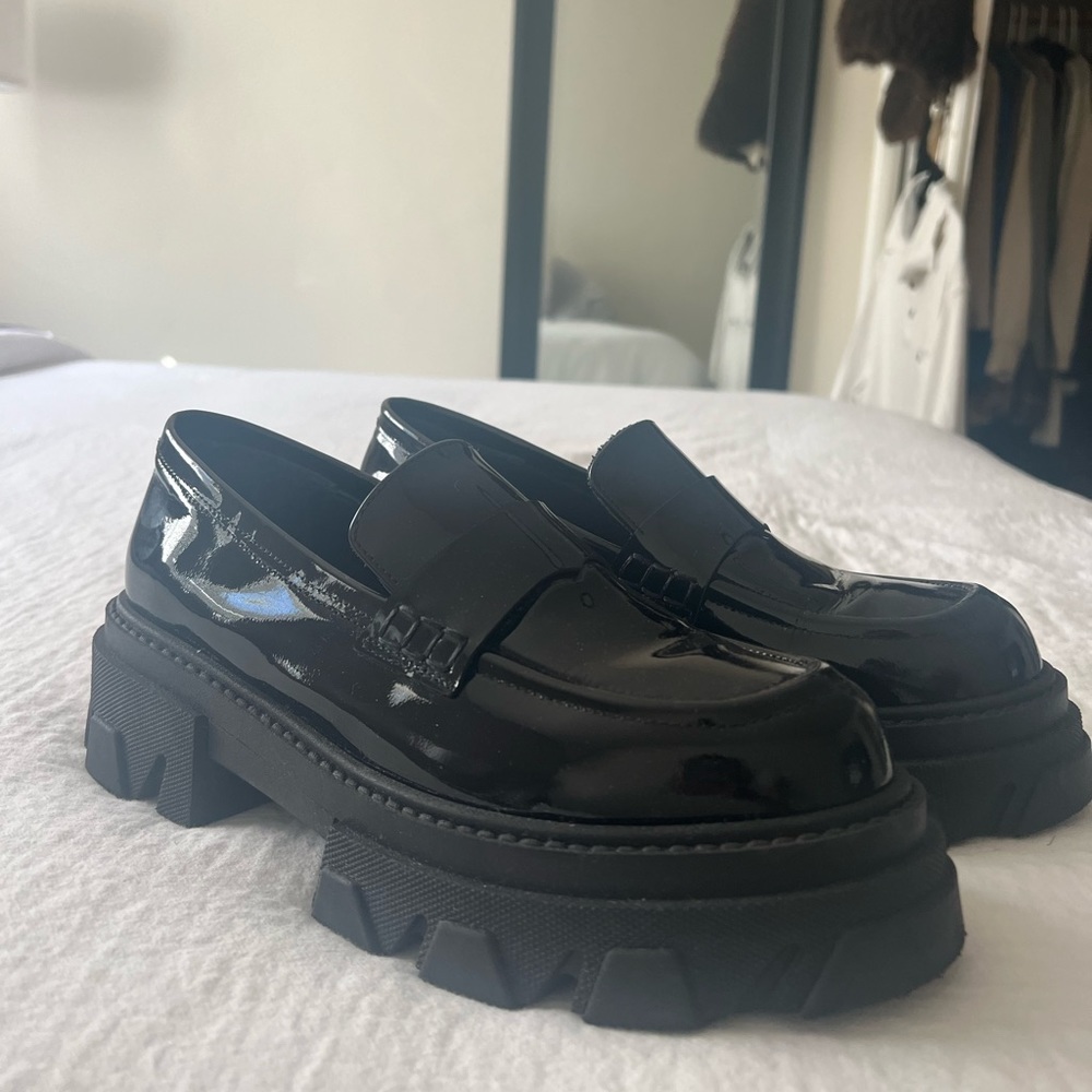 Alohas Chunky Sole Trailblazer loafer